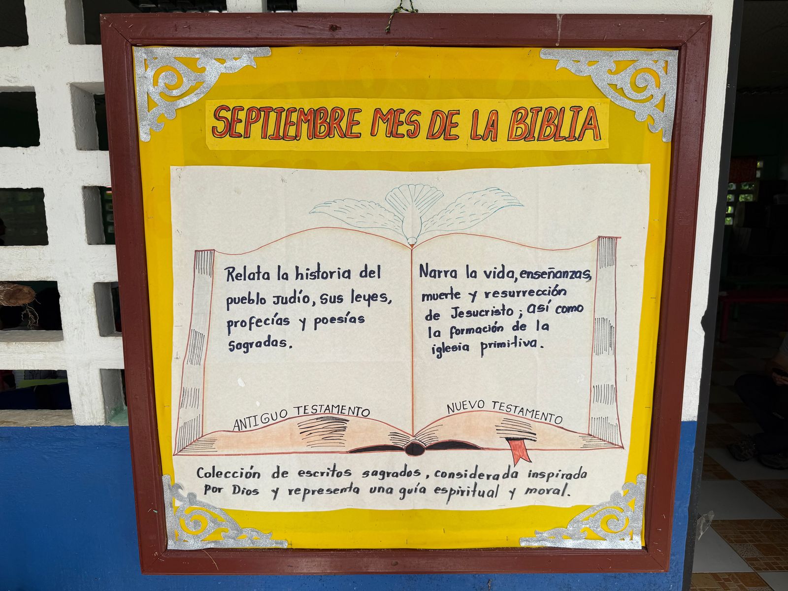 Cartel del Mes de la Biblia